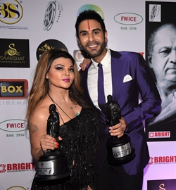 Ranvir Shorey – Ravi Dubey – Anusha Srinivasan Iyer –  Gurmeet Chaudhary –  Rasika Duggal – Sunil Grover –  Sumeet Vyas –  Win Big At Dadasaheb Phalke Film Foundation Awards 2019