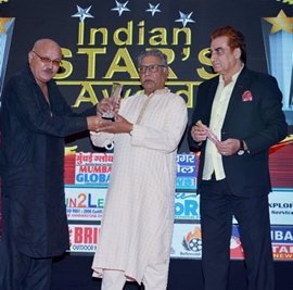 Rajkumar Tiwari Deserves Kudos For The First Indian Stars Organized By Mumbai Global Club