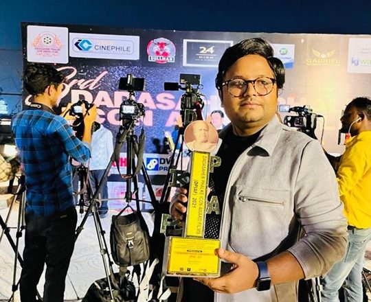 निर्माता सुमित कुमार को मिला बेस्ट प्रोड्यूसर का दादा साहेब फाल्के आइकॉन अवार्ड फ़िल्मस