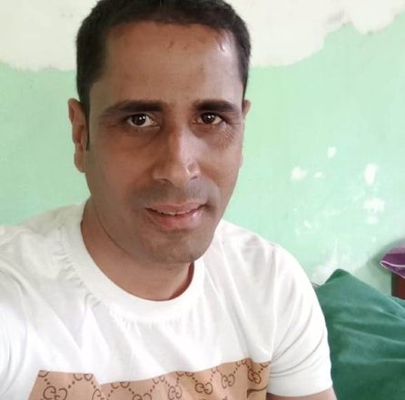 डूबता किसान उछलता नेता नाटक जायेगा अवार्ड में