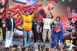 The unveiling of the festival Alegría – The Festival of Joy by the famous celebrities of Bollywood Varun Dhawan and Shraddha Kapoor at Pillai Campus