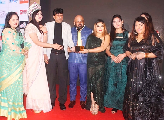 Actress Indranee Talukder has been awarded the Dada Saheb Phalke Fashion Icon Lifestyle Award 2021