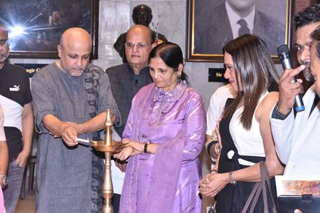 “UJJAL” An Exhibition Of Paintings & Sculpture By 6 Renowned Artists In Jehangar Art Gallery