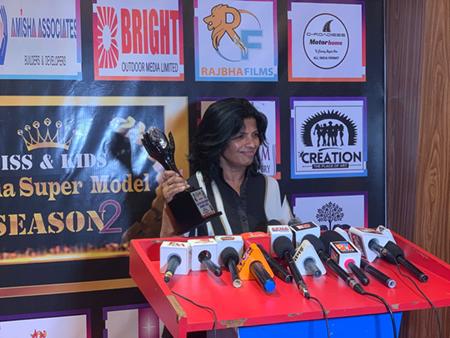 देवभूमि फिल्म सिटी देहरादून की चेयरमैन जिम्मी सिंह को मिला यूथ आइकन अवॉर्ड।