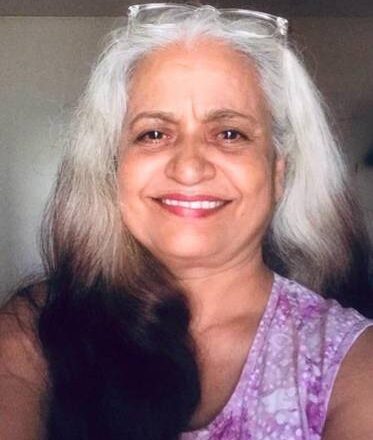 “A Floral Reverie” Solo Show Of Paintings By Eminent Artist Neena Bidikar At Jehangir Art Gallery